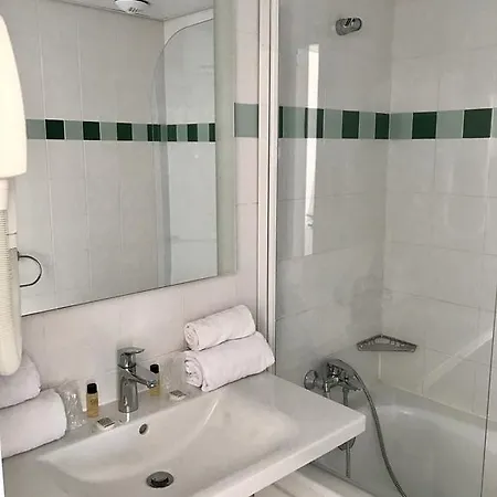 普兰布鲁俱乐部酒店 酒店 耶尔