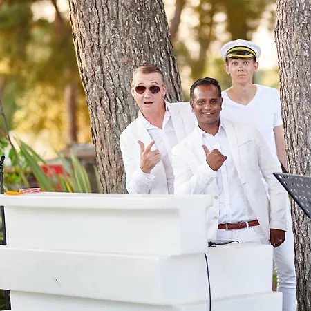 Hotel Club Le Plein Sud Bleues